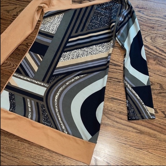 Geometric Printed Asymmetrical Bodycon Dress - Picture 4 of 13